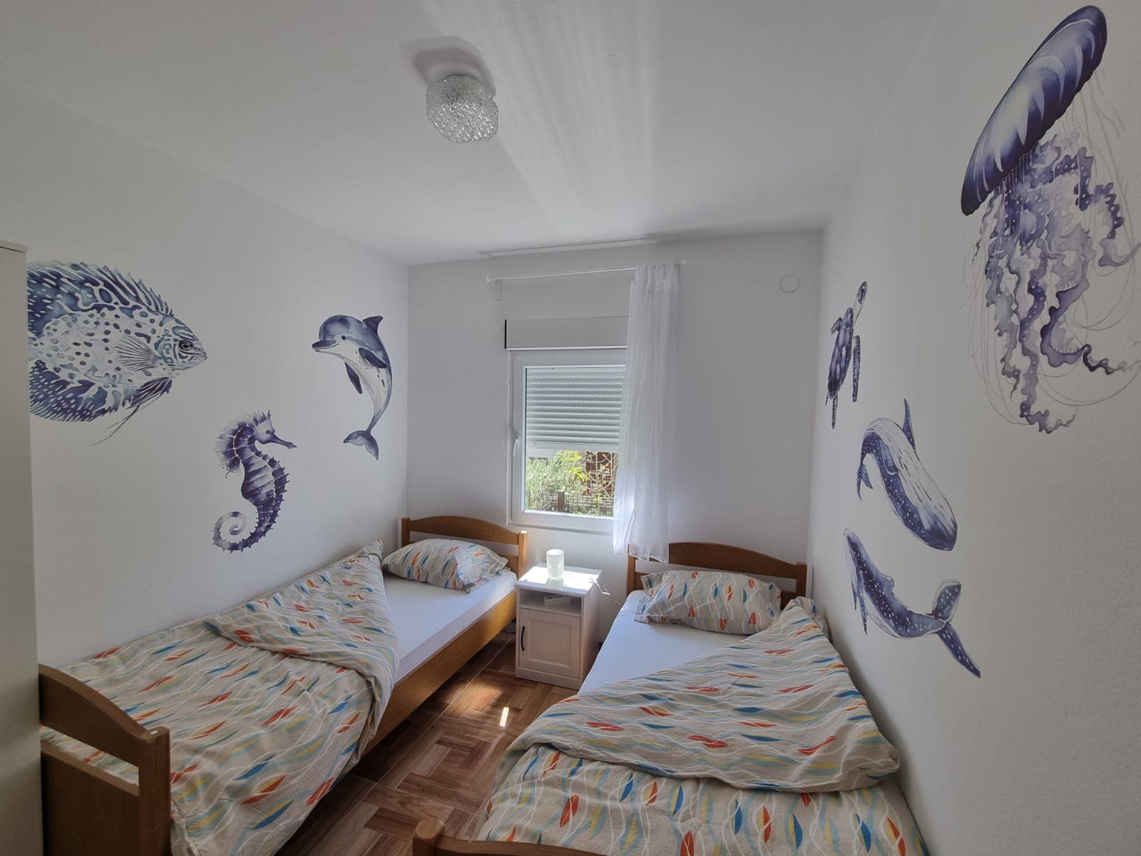 Twin bedroom